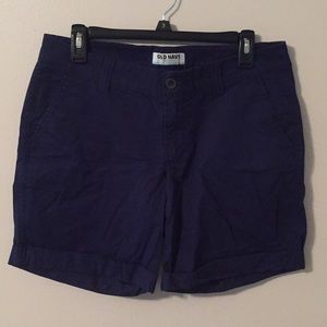 Old Navy 7in Cuffed Shorts